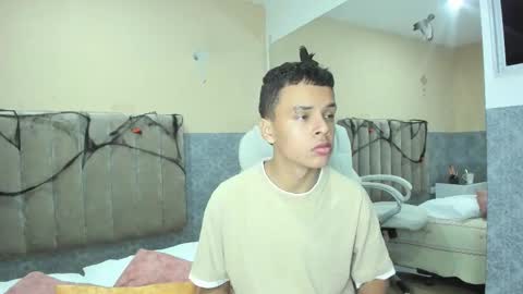 xavier fox   online show from 16, 10, 2025