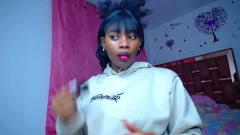 xayu online show from 28, 1, 2025