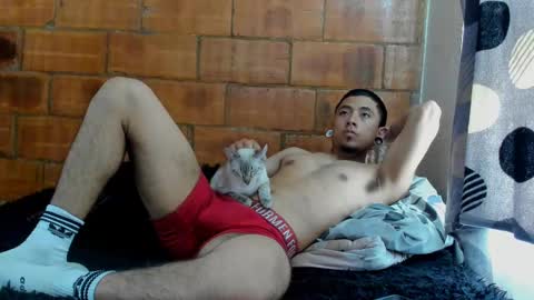 xblackandwhitexx online show from 9, 3, 2025
