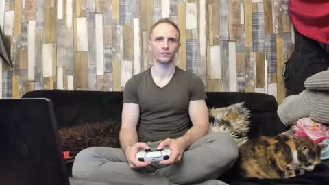 Chris Wild online show from 23, 11, 2025