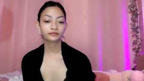 Snapshot of xcxccy19 chatting on 3, 2, 2025 Sachi Cy online show from 3, 2, 2025