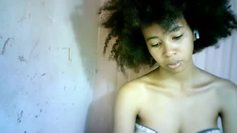 xenna610827 online show from 17, 2, 2025