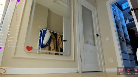 Sweetie online show from 8, 2, 2025