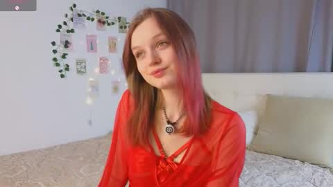 Luna and Lina online show from 16, 12, 2025