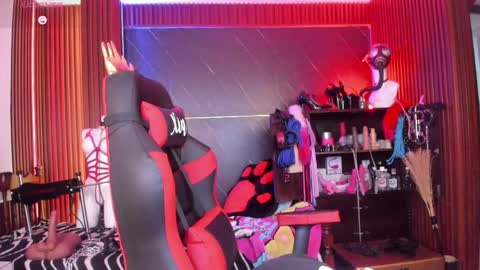 XiaQueen   I M online show from 27, 4, 2026