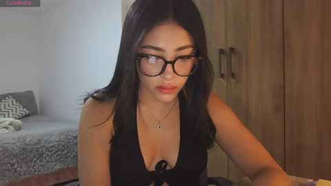 Ximena Foxy online show from 4, 7, 2026