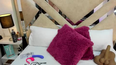 Xime  online show from 7, 2, 2026