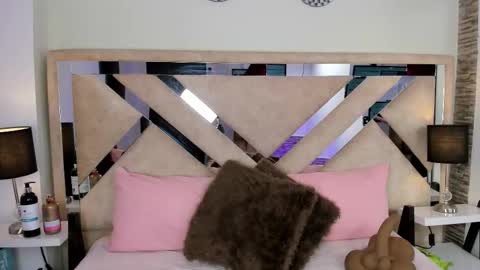 Xime  online show from 28, 2, 2026