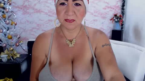 XIOMY   give LIKE on my page online show from 13, 12, 2024