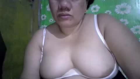 xjuicytits online show from 6, 4, 2026