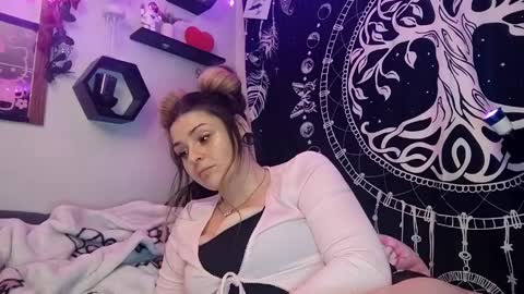 Snapshot of xkittymeowz chatting on 12, 5, 2026 xkittymeowz online show from 12, 5, 2026