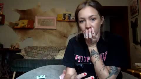 xLacyy online show from 3, 10, 2025