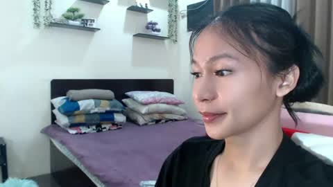 Snapshot of xlovely_destinyx chatting on 11, 6, 2026 Alice online show from 11, 6, 2026