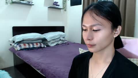Snapshot of xlovely_destinyx chatting on 28, 7, 2026 Alice online show from 28, 7, 2026