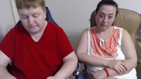 XMollyJaneX online show from 15, 11, 2025