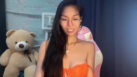Snapshot of xmonica_cummerx chatting on 15, 10, 2025 Sweet Monica online show from 15, 10, 2025