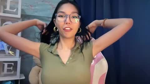 Snapshot of xmonica_cummerx chatting on 4, 11, 2025 Sweet Monica online show from 4, 11, 2025