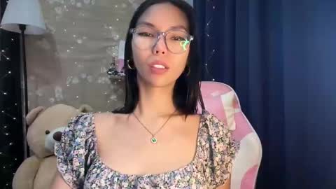 Snapshot of xmonica_cummerx chatting on 1, 12, 2025 Sweet Monica online show from 1, 12, 2025