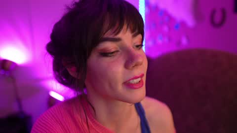 Bella Bondai online show from 17, 12, 2024