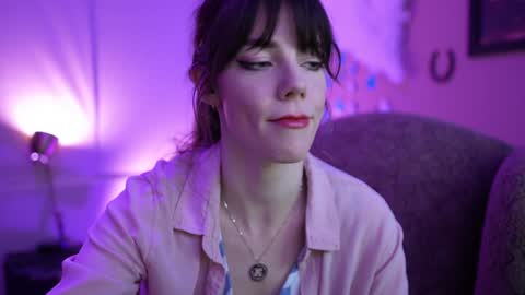 Bella Bondai online show from 5, 2, 2025