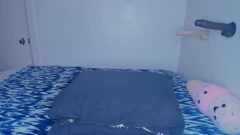 Rae  online show from 8, 2, 2025