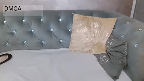 Snapshot of xqueencarox chatting on 26, 2, 2026 xqueencarox online show from 26, 2, 2026