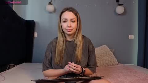 Snapshot of xsexycouples chatting on 10, 3, 2026 AnnaMaee online show from 10, 3, 2026