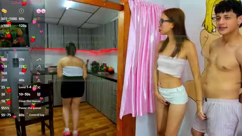 xsexys girlsx online show from 1, 3, 2025