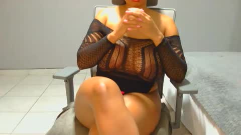 spykeXtee online show from 25, 4, 2026