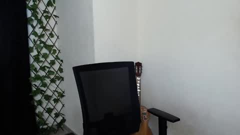 xtranherr online show from 9, 3, 2025