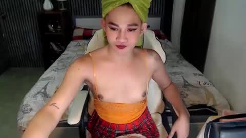 xtspetitehugecock online show from 26, 4, 2026