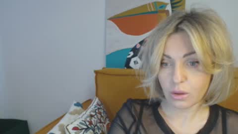 xvaleriax0 online show from 1, 3, 2026