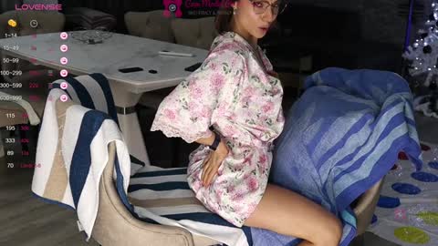 FrancyStepmom and YStepson    INTERESTED IN A GIRL-GIRL COLLABORATION  TEXT ME HERE  or INSTAGRAM online show from 15, 12, 2024