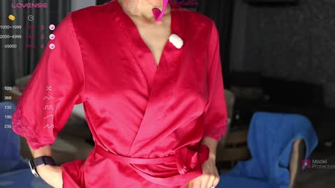 FrancyStepmom and YStepson    INTERESTED IN A GIRL-GIRL COLLABORATION  TEXT ME HERE  or INSTAGRAM online show from 12, 1, 2025