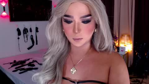 Snapshot of xworldclasskelly chatting on 17, 7, 2026 K E L L Y online show from 17, 7, 2026