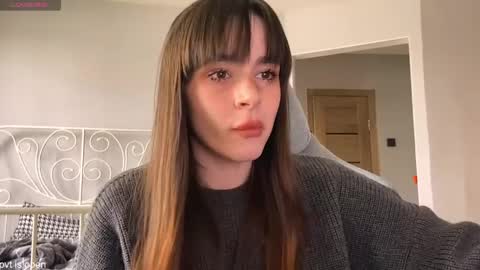 Lily online show from 28, 4, 2026