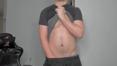 Snapshot of xx_raul_xx_ chatting on 27, 3, 2026 raul online show from 27, 3, 2026