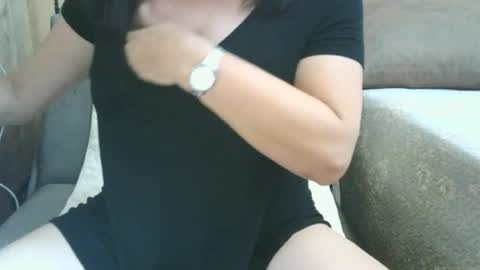Snapshot of xxalexis chatting on 13, 7, 2026 HotMomAlex online show from 13, 7, 2026