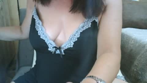 Snapshot of xxalexis chatting on 21, 7, 2026 HotMomAlex online show from 21, 7, 2026