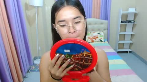 CHLOES ROOM online show from 12, 6, 2026