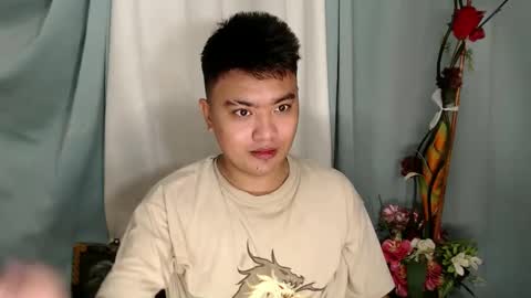 Loyd online show from 1, 1, 2025