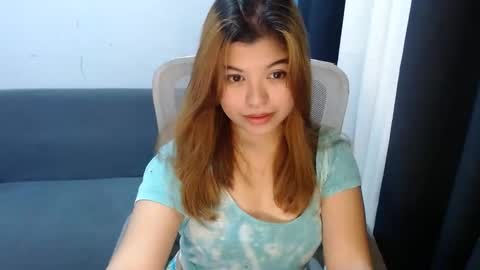 Snapshot of xxhotpinayxx610495 chatting on 23, 12, 2024 Sheyn Coleen online show from 23, 12, 2024