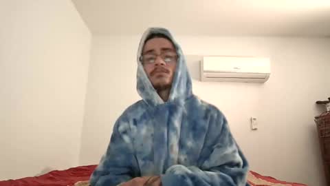 XxJasoneecxX online show from 13, 1, 2025