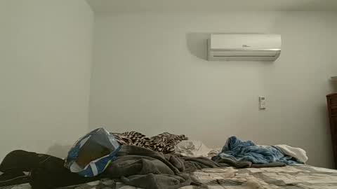 XxJasoneecxX online show from 18, 1, 2025