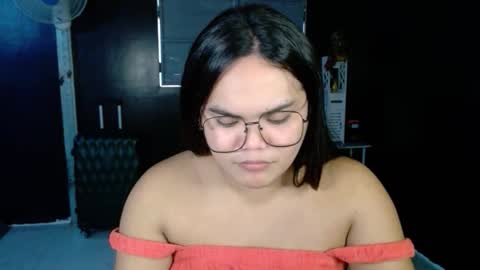 Kylie Smith online show from 10, 10, 2025