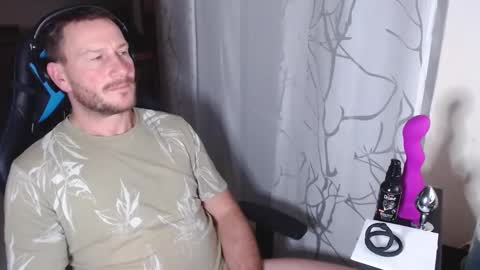 Snapshot of xxmettexx chatting on 8, 1, 2025 xxmettexx online show from 8, 1, 2025