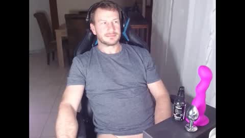 Snapshot of xxmettexx chatting on 2, 3, 2025 xxmettexx online show from 2, 3, 2025