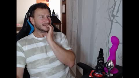 Snapshot of xxmettexx chatting on 13, 9, 2025 xxmettexx online show from 13, 9, 2025