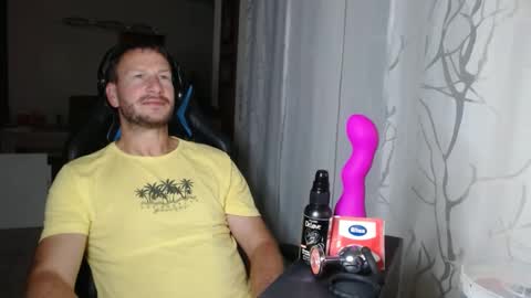 Snapshot of xxmettexx chatting on 3, 10, 2025 xxmettexx online show from 3, 10, 2025