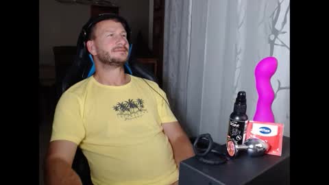 Snapshot of xxmettexx chatting on 5, 10, 2025 xxmettexx online show from 5, 10, 2025